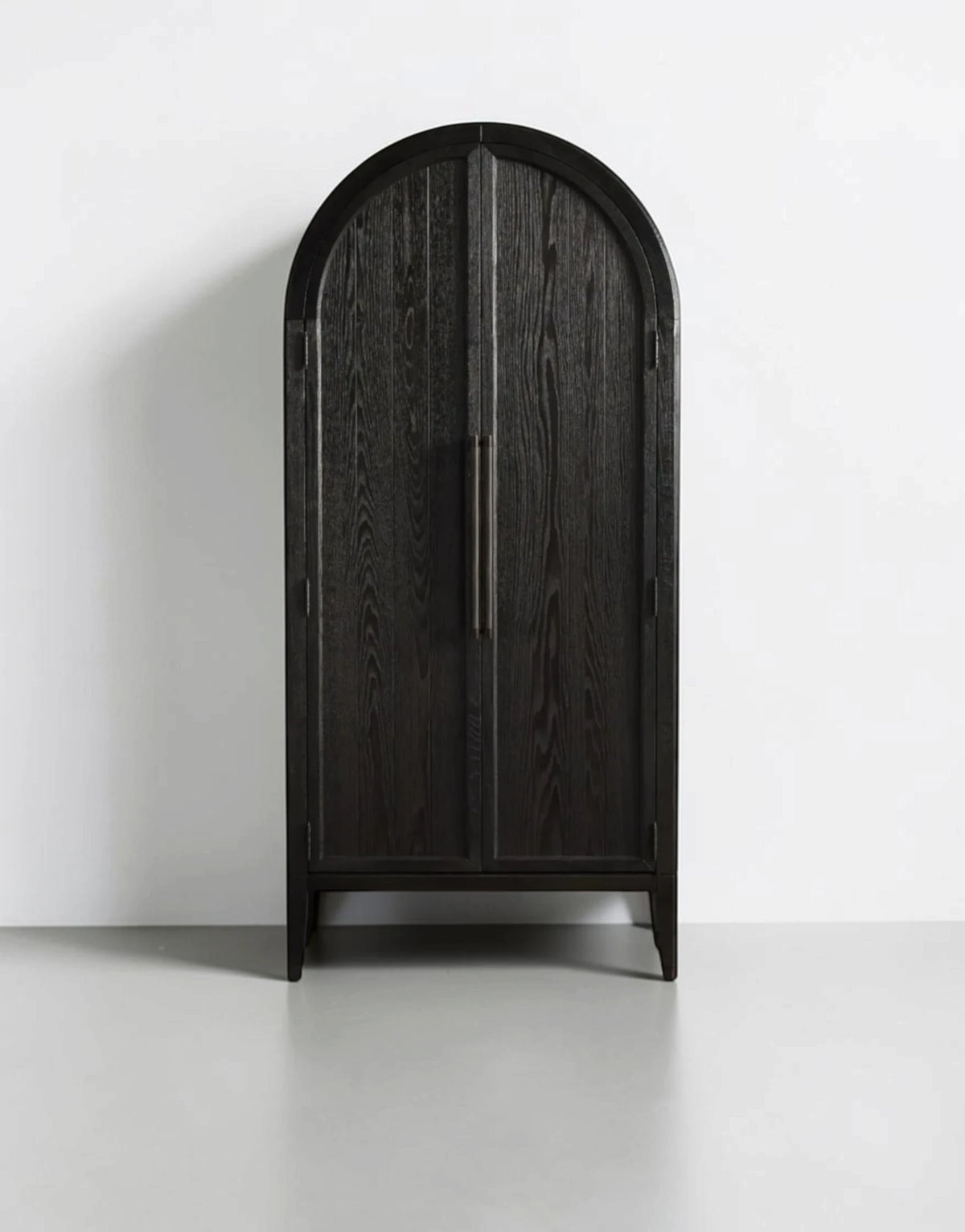 Hettly Cabinet