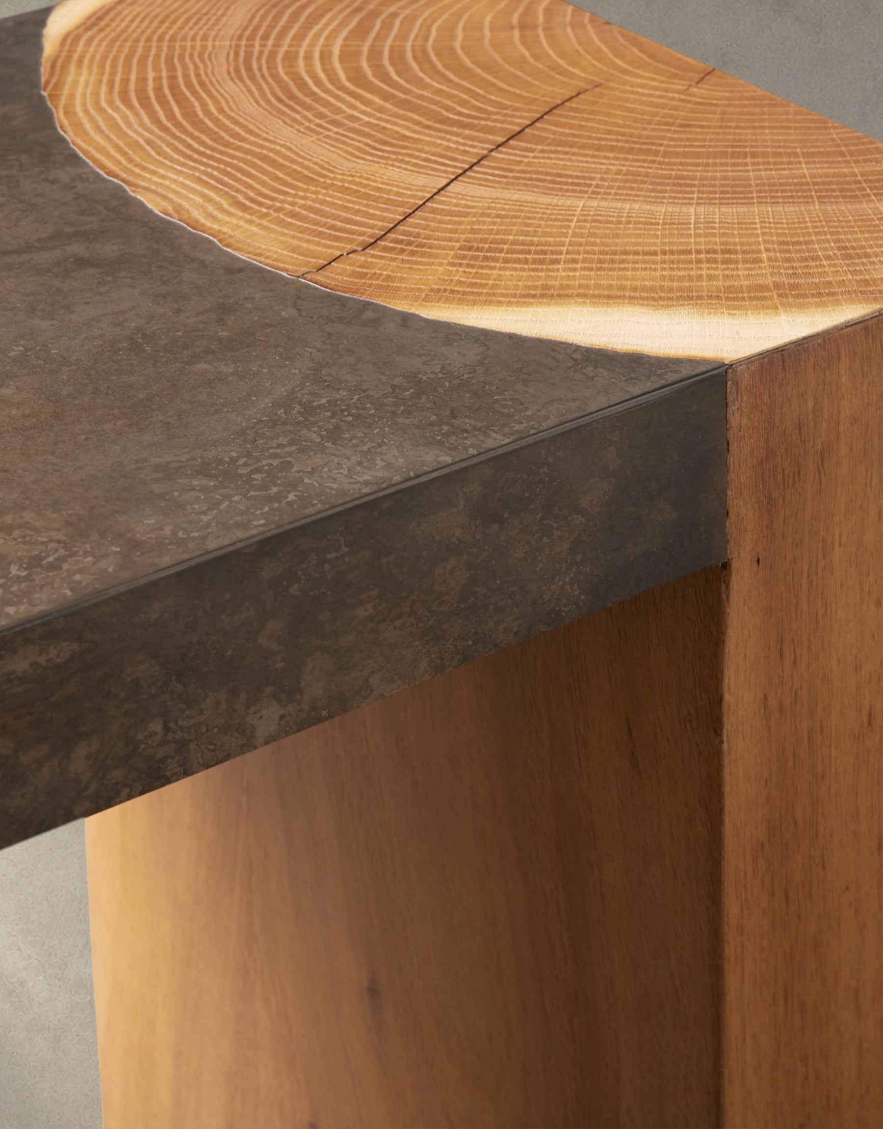 Aurevon Console Table