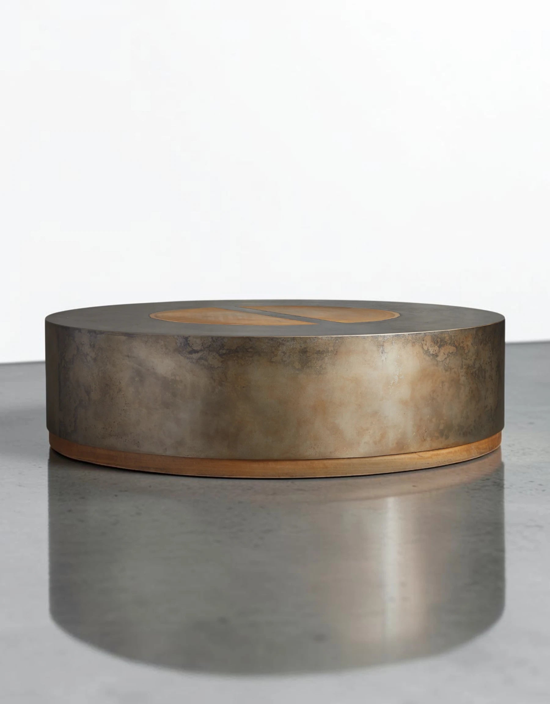 Aurevon Round Coffee Table