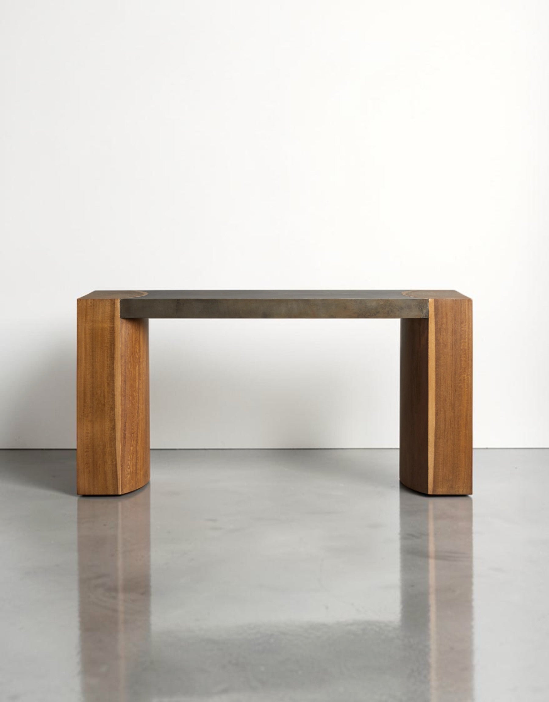 Aurevon Console Table