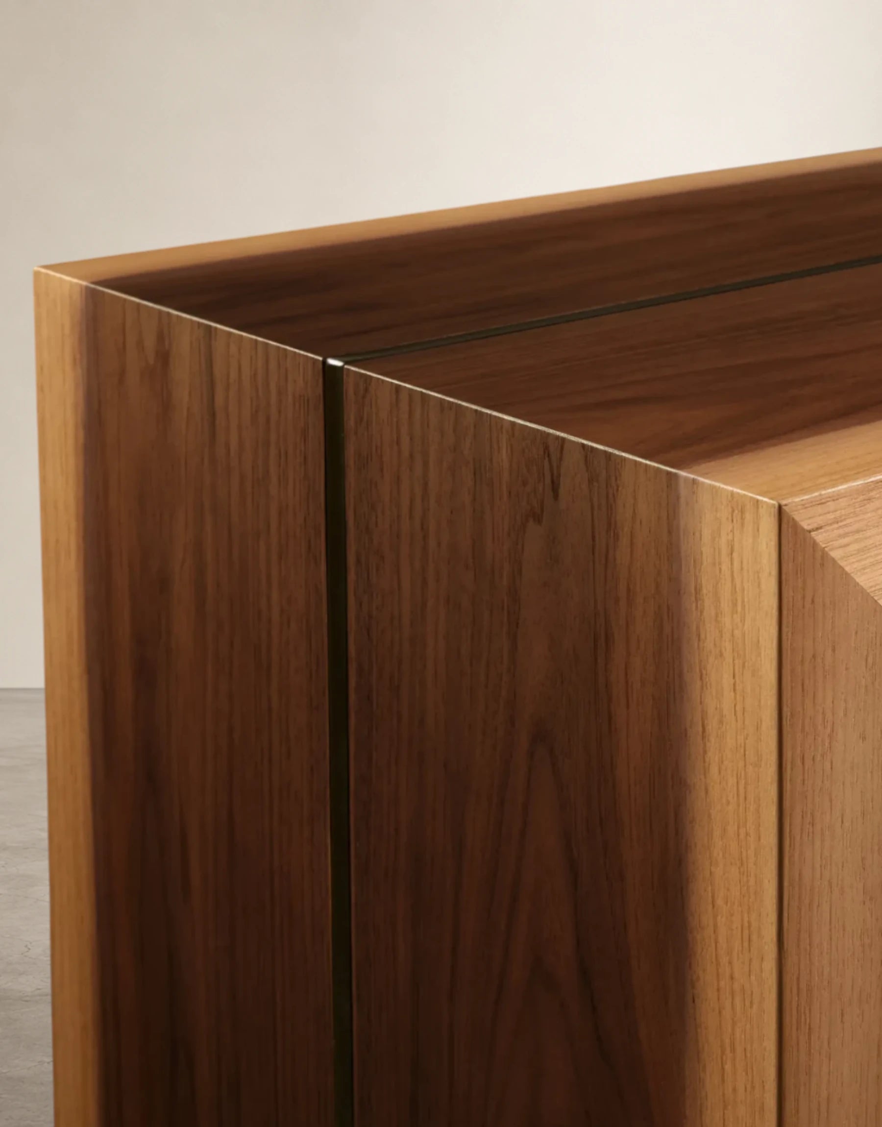 Miroven Console Table