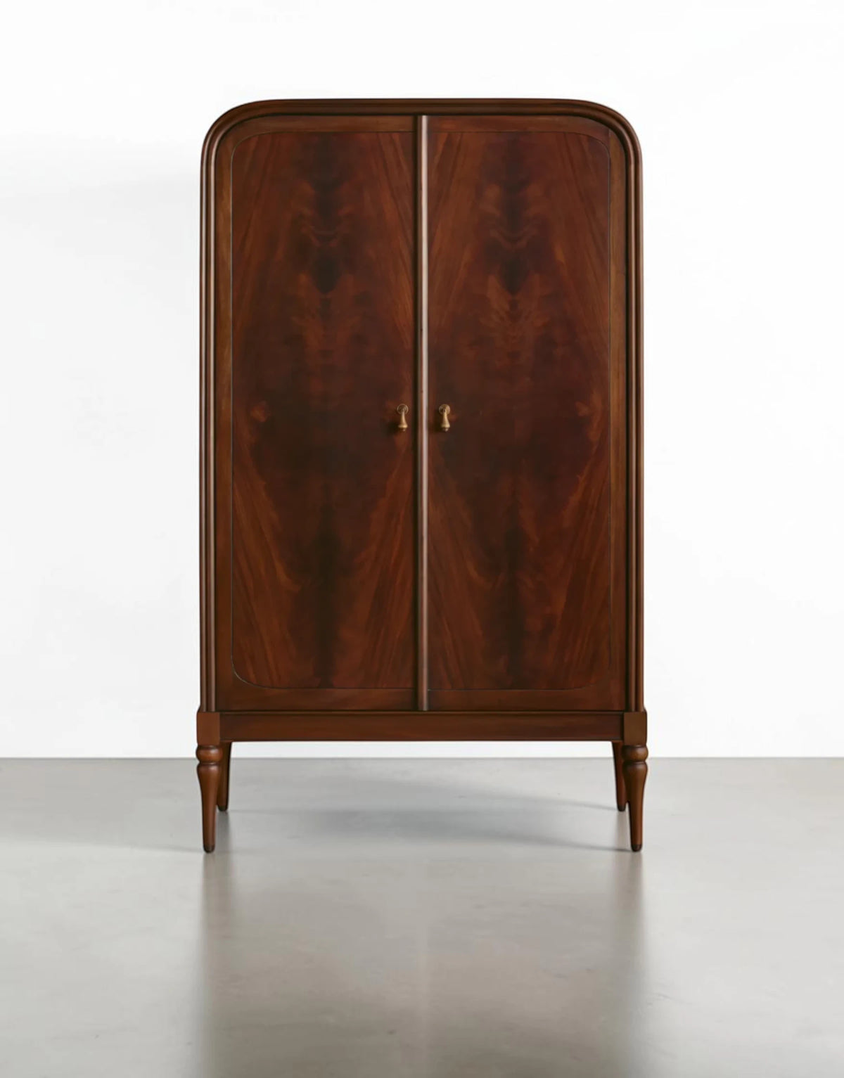 Francelle Cabinet