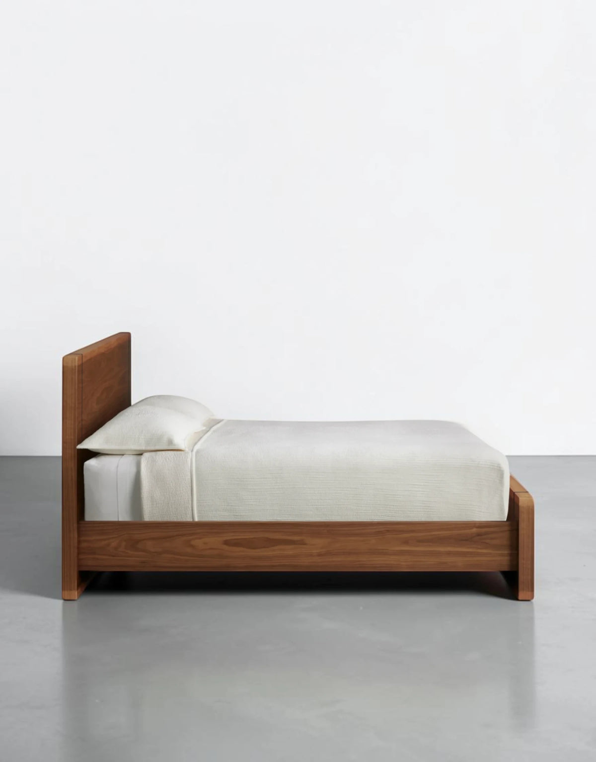 Miroven Bed