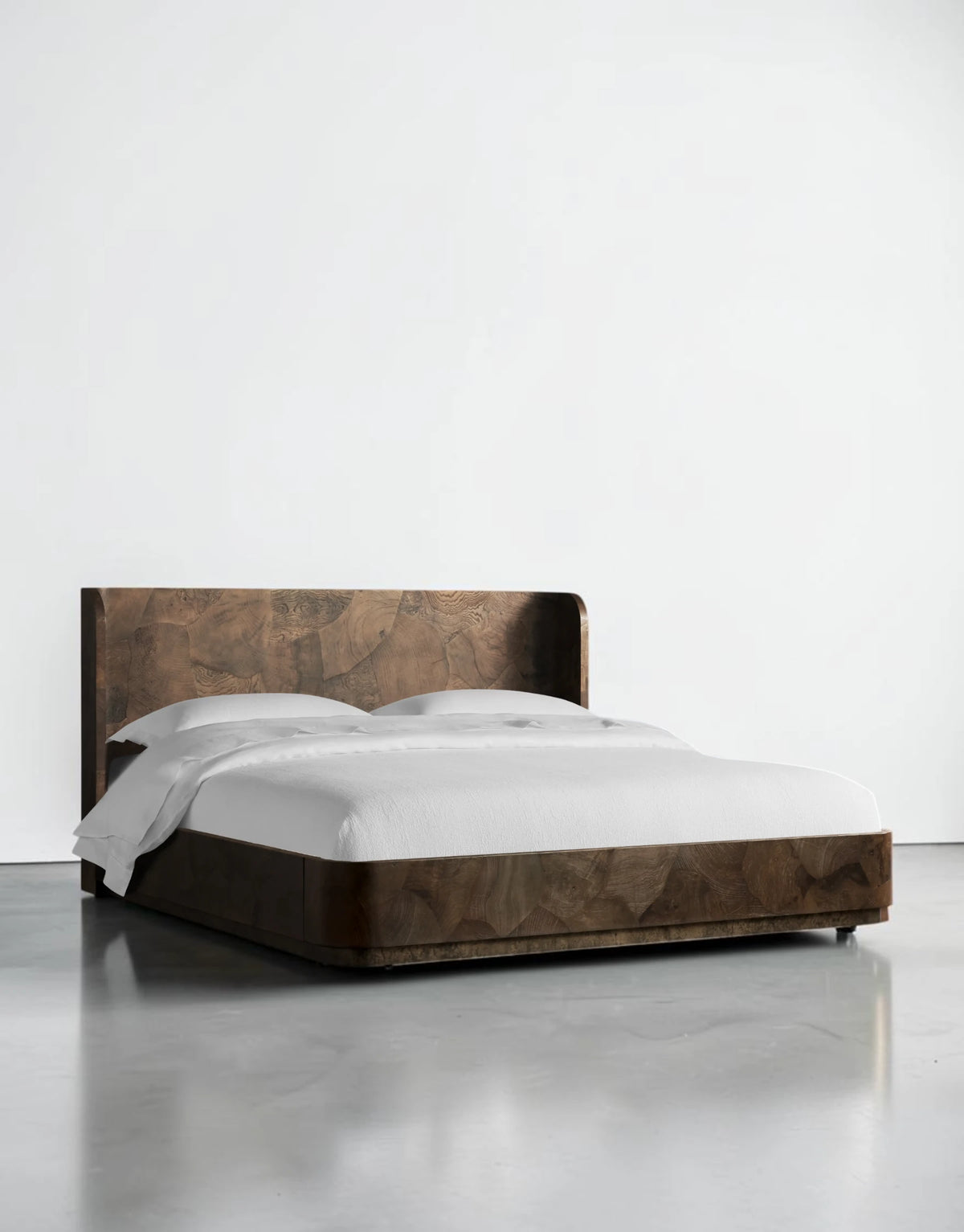 Polenza Bed