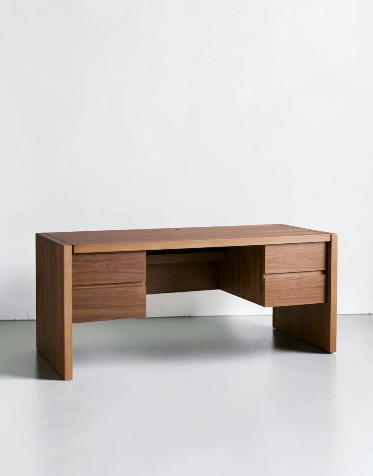 Miroven Executive Desk
