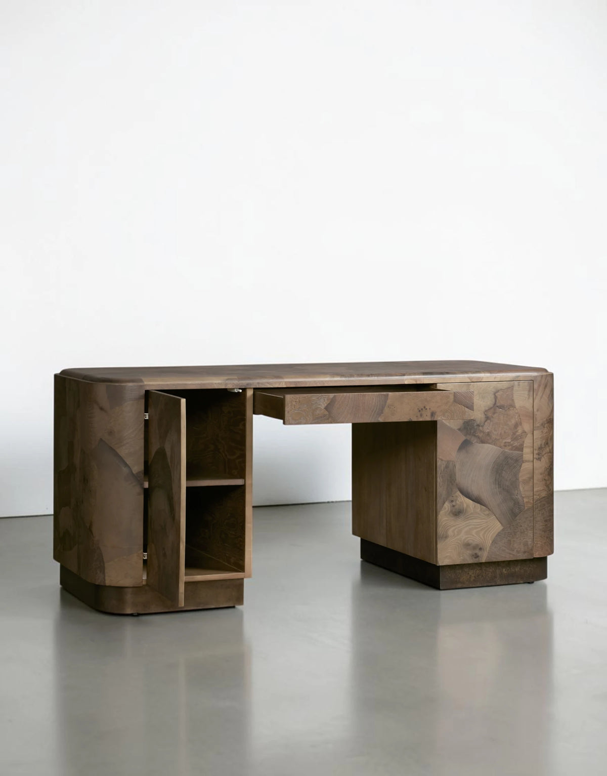 Polenza Executive Desk