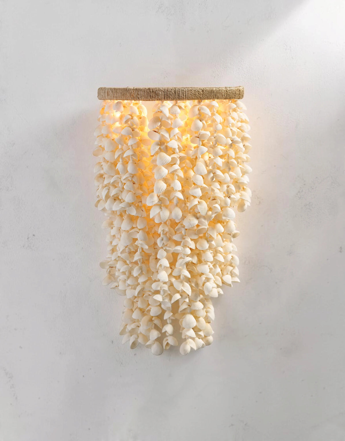 Aptora Shell Sconce