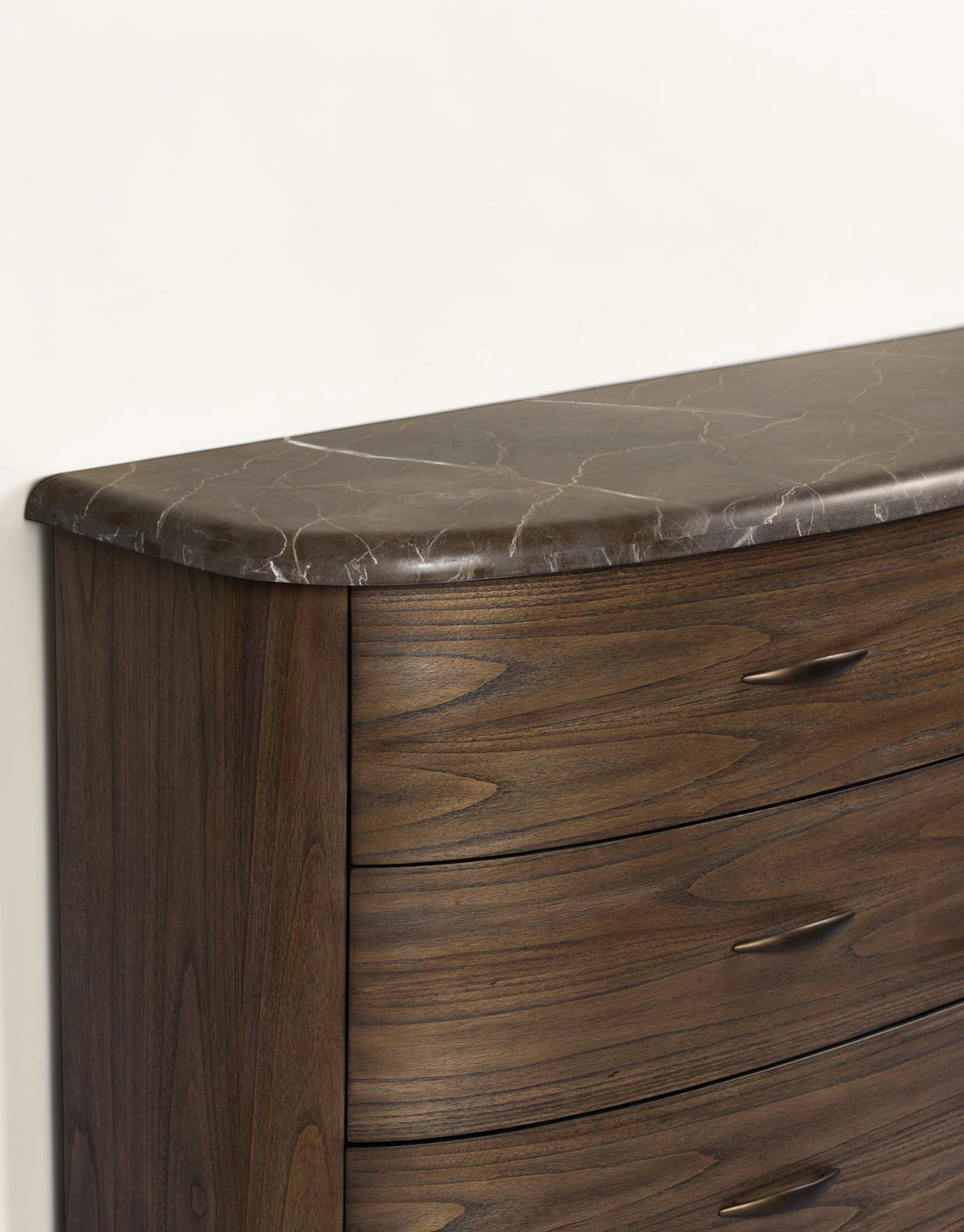 Tavelle Slatted Dresser