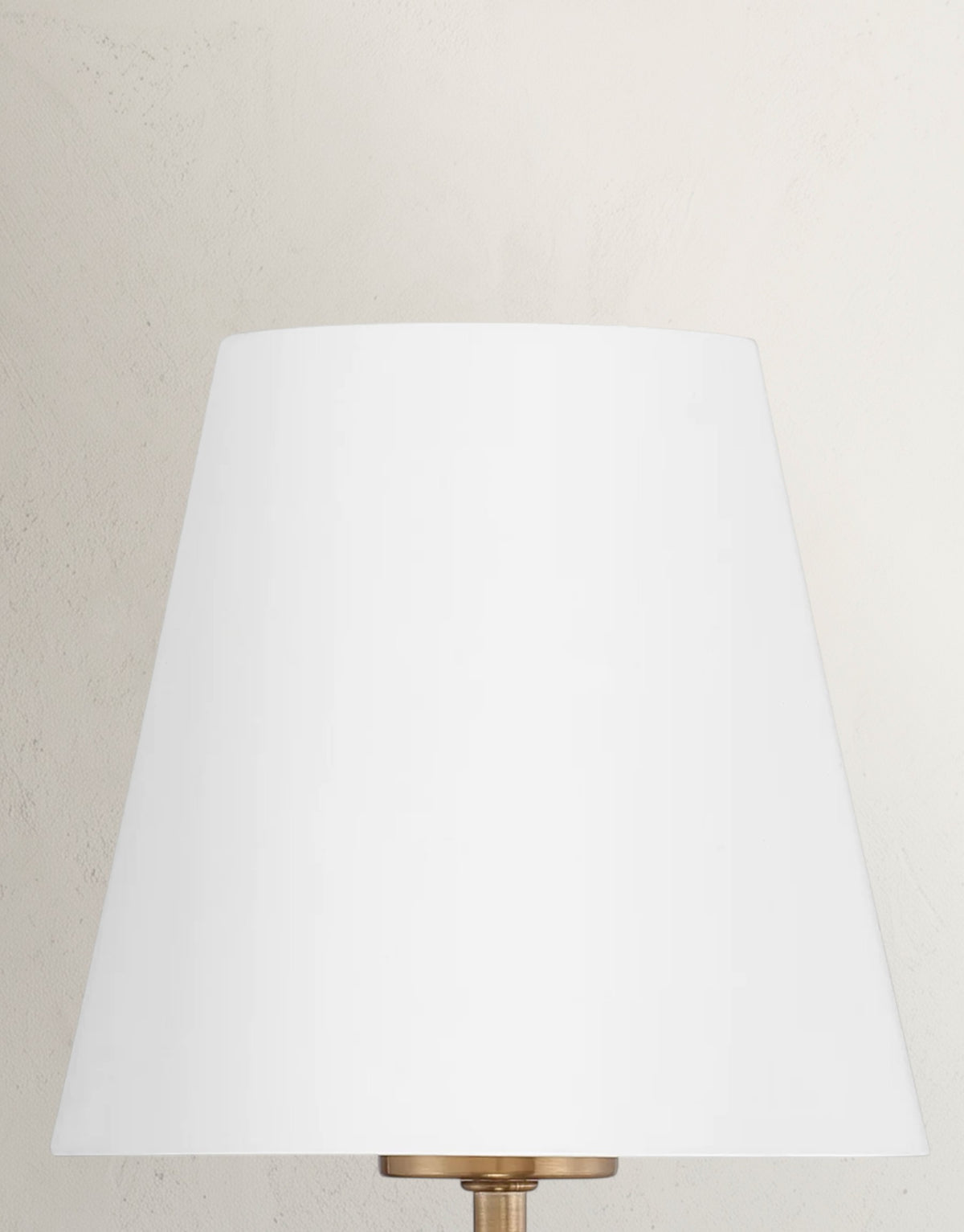 Xavian 31.75'' Chandelier