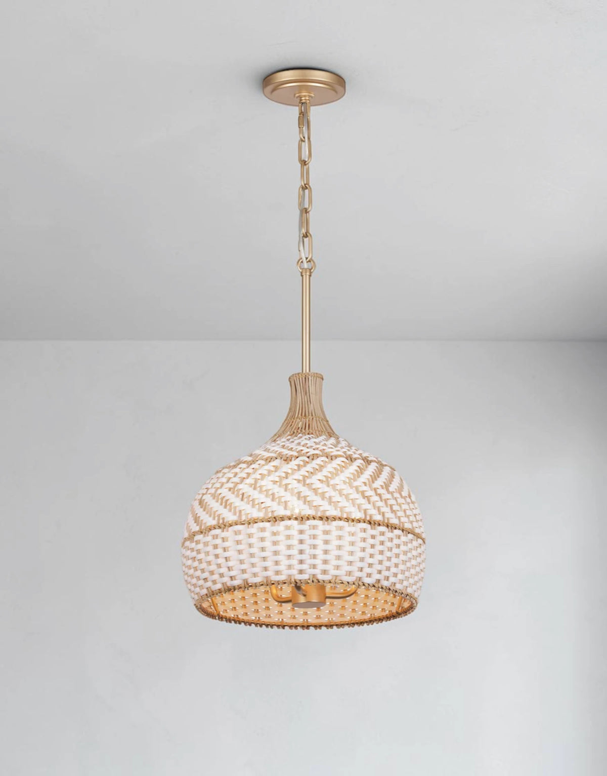 Zahara 14'' Pendant
