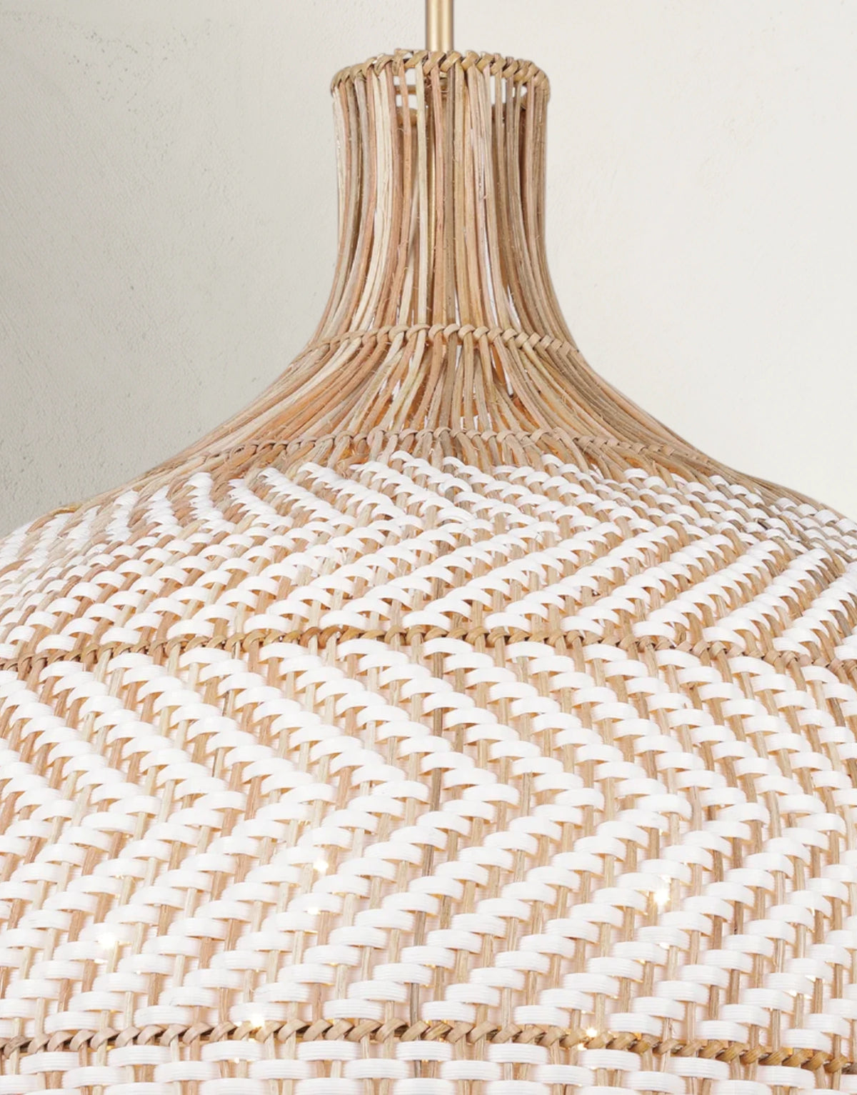 Zahara 26'' Pendant