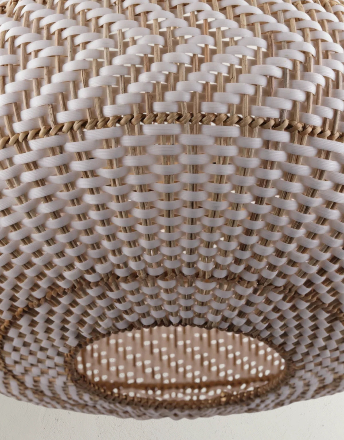 Zahara 22'' Pendant