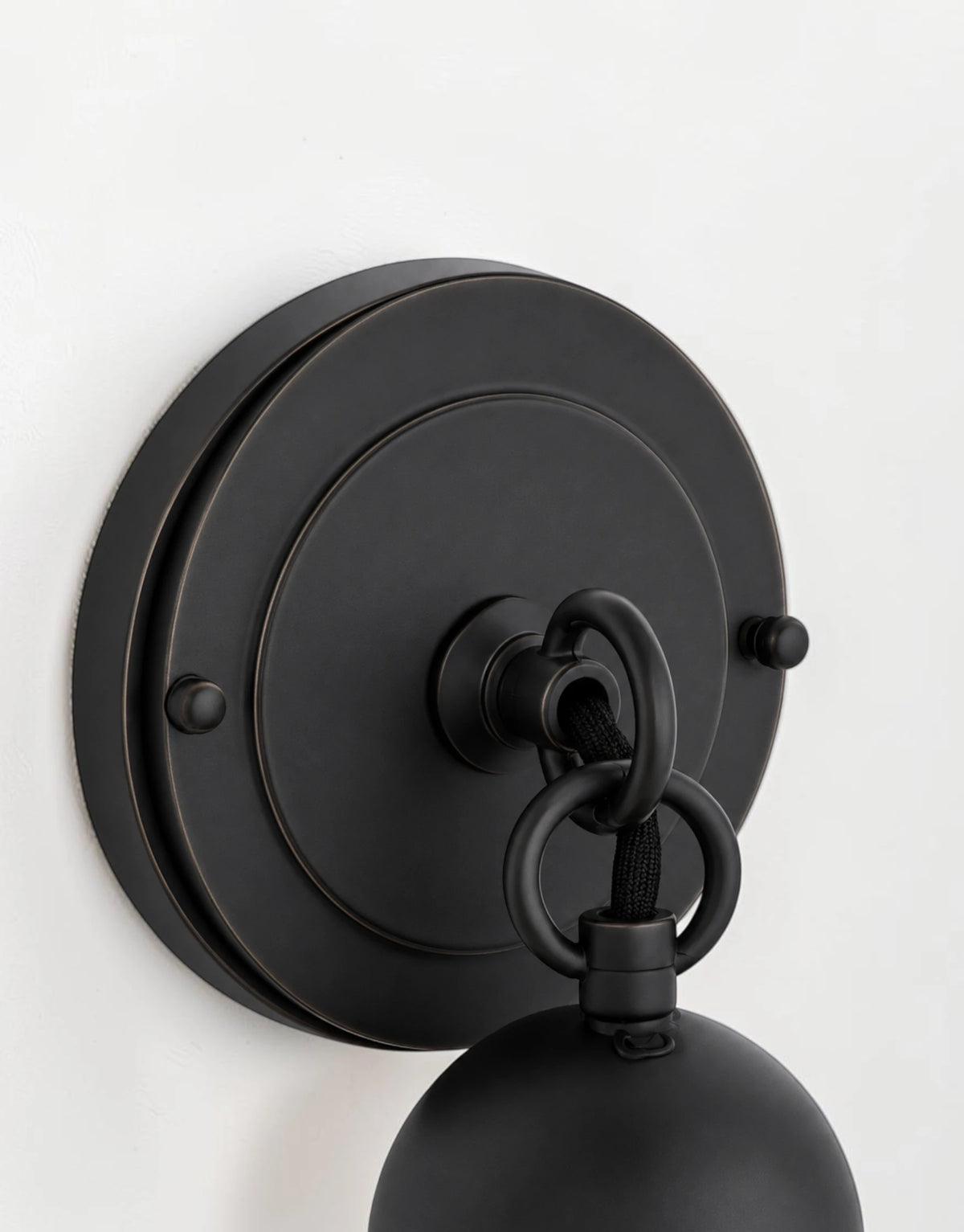 Valenne Sconce