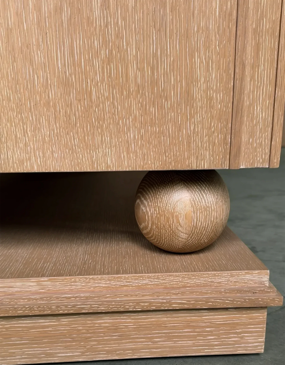 Corvaue Nightstand / End table