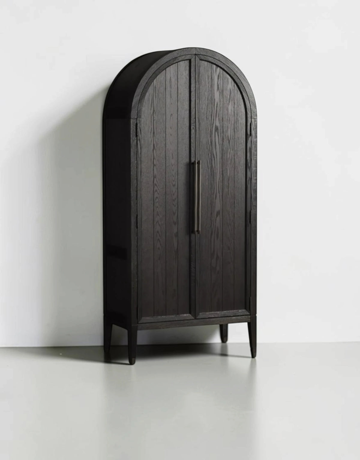 Hettly Cabinet