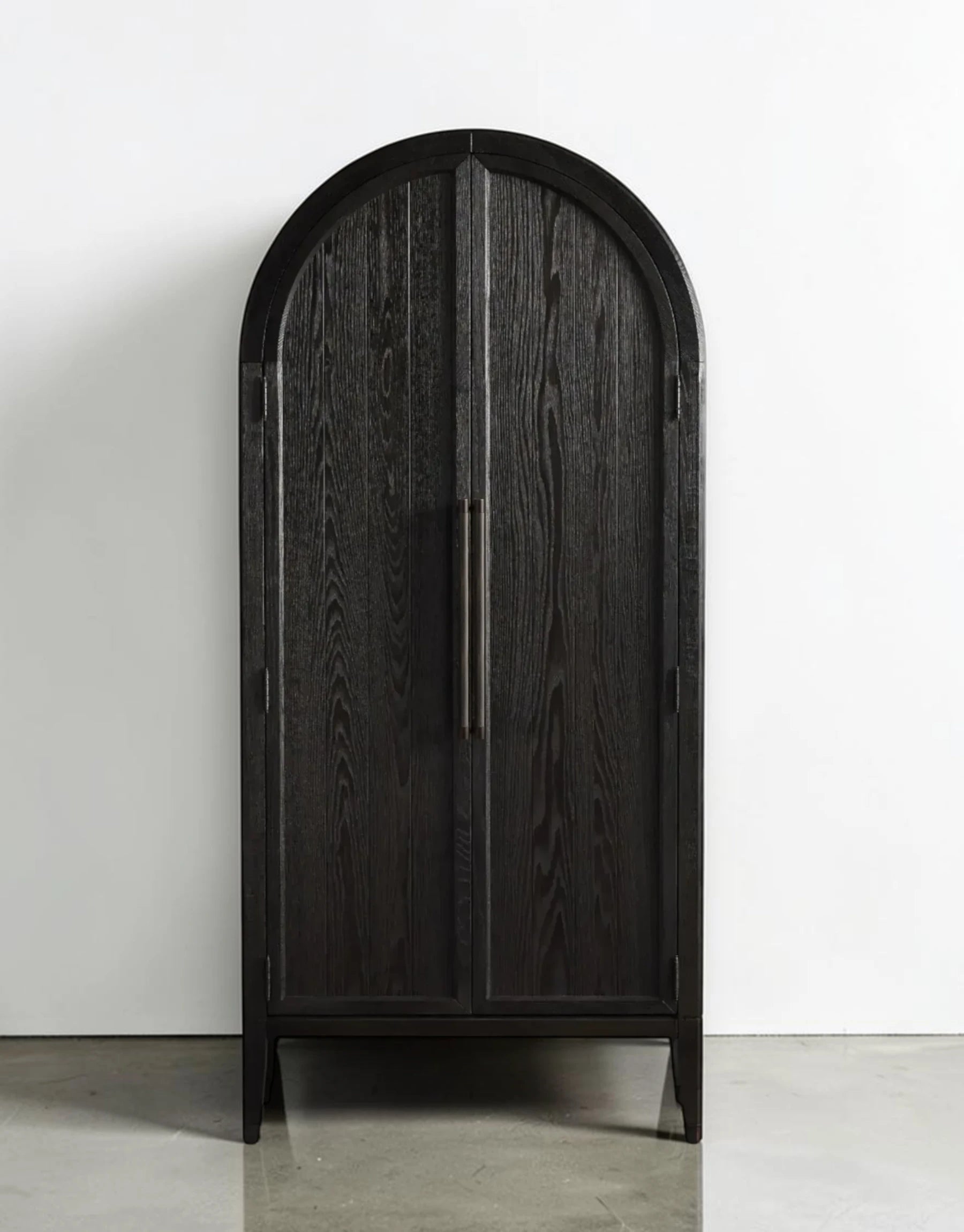 Hettly Cabinet
