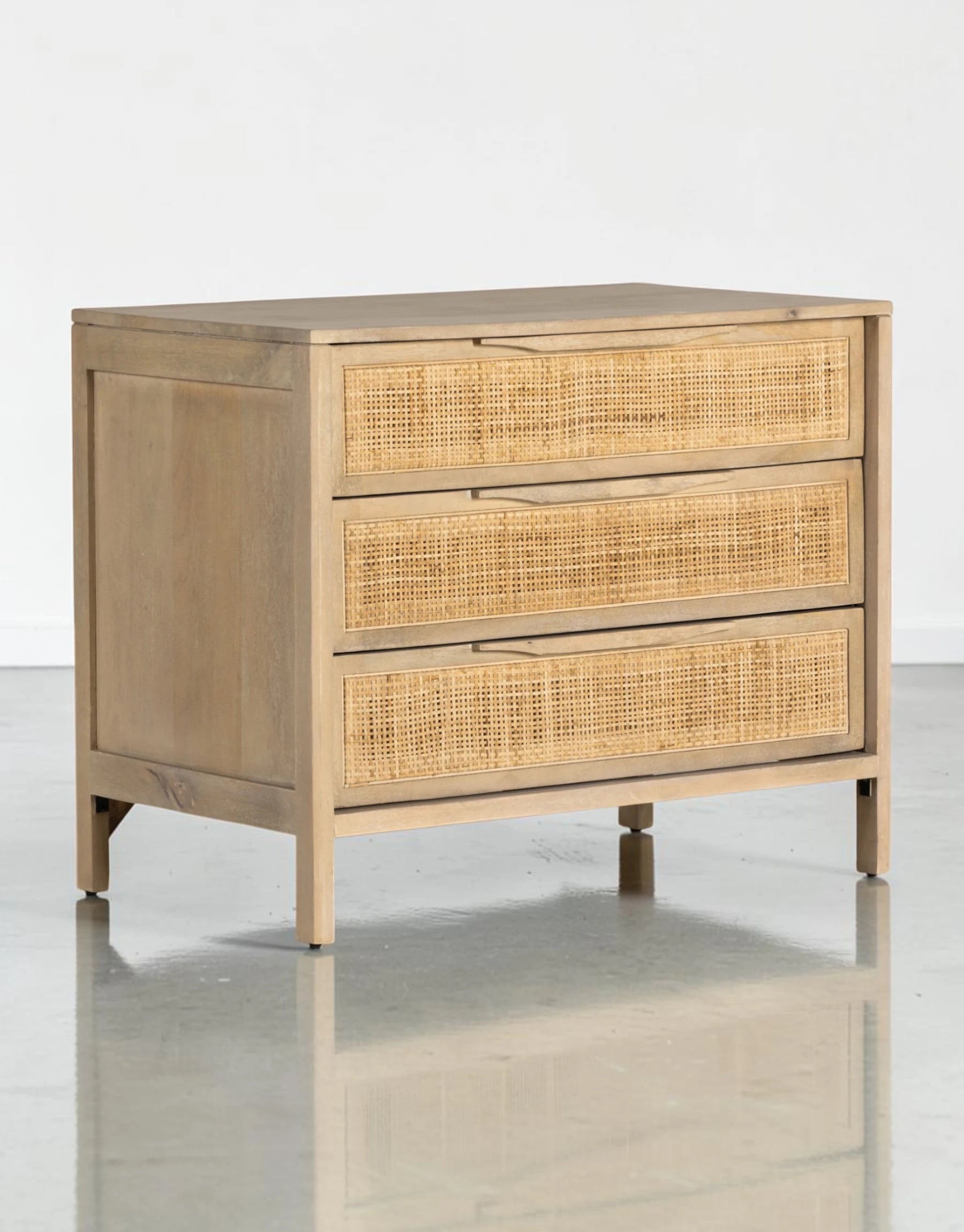 Valric Large Nightstand