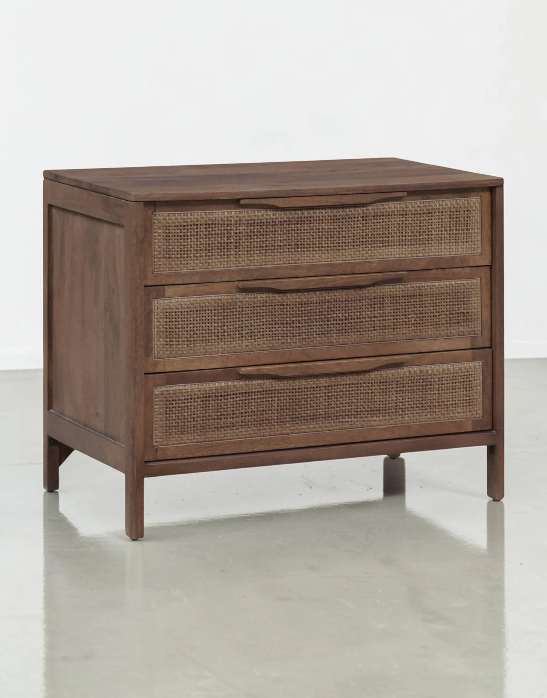 Valric Large Nightstand