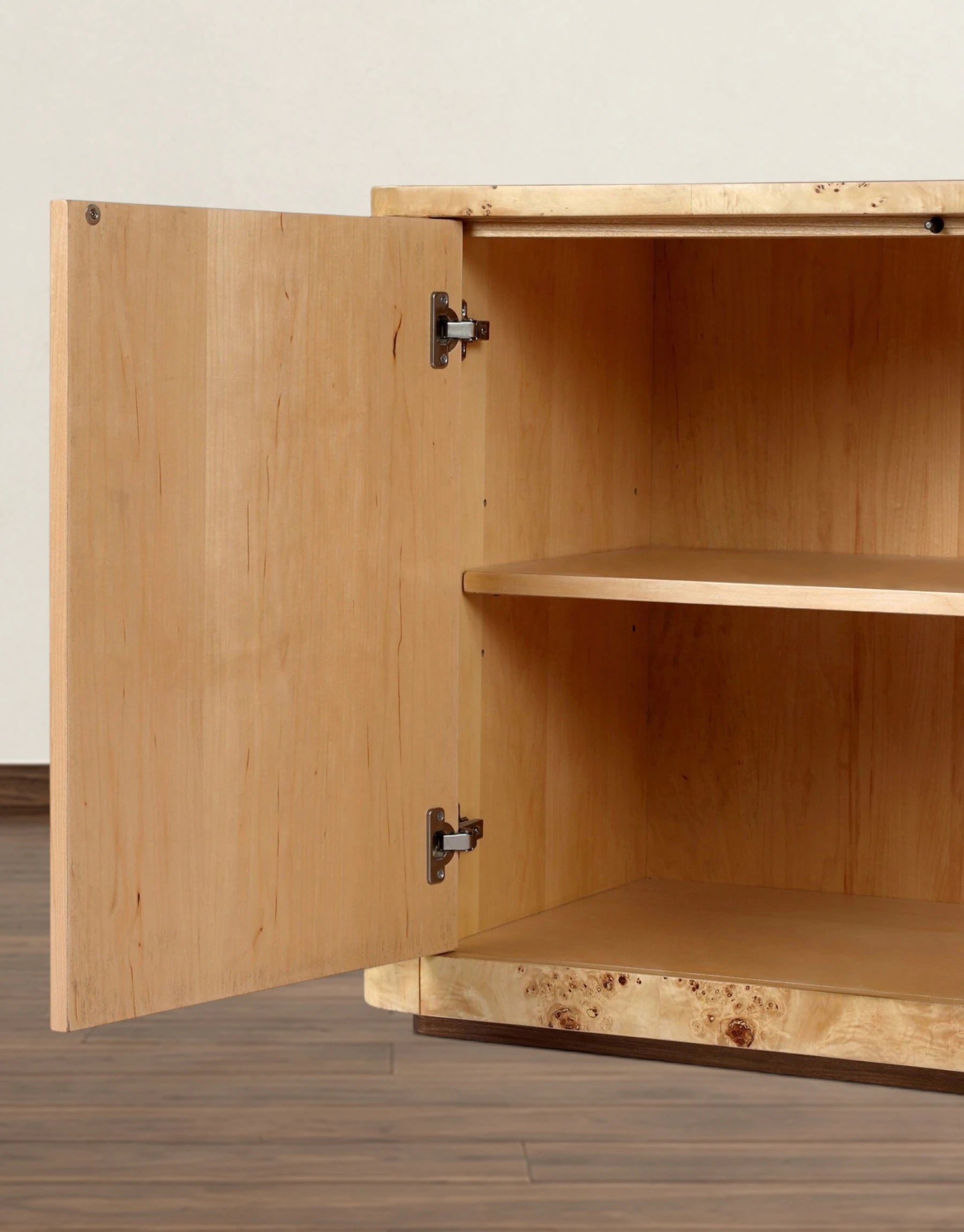 Liora Media Console