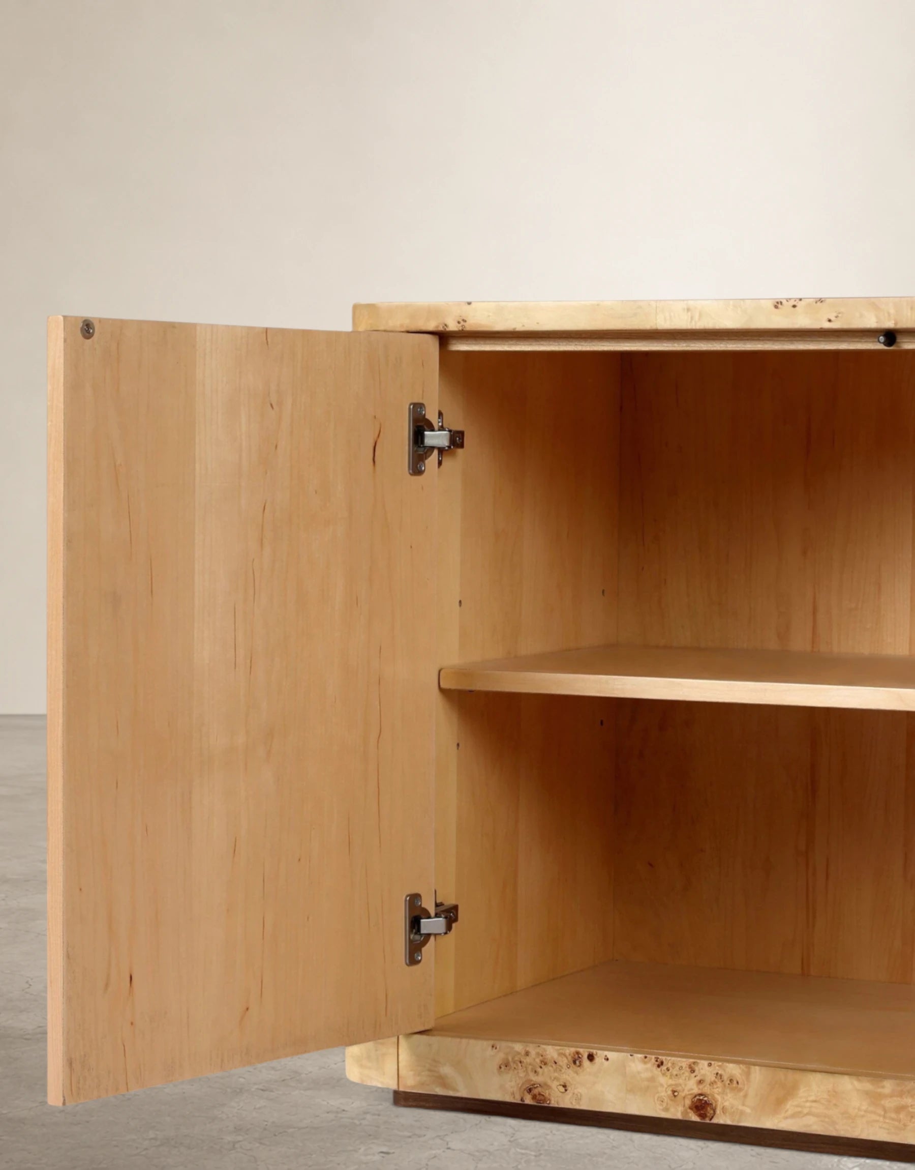 Liora Media Console