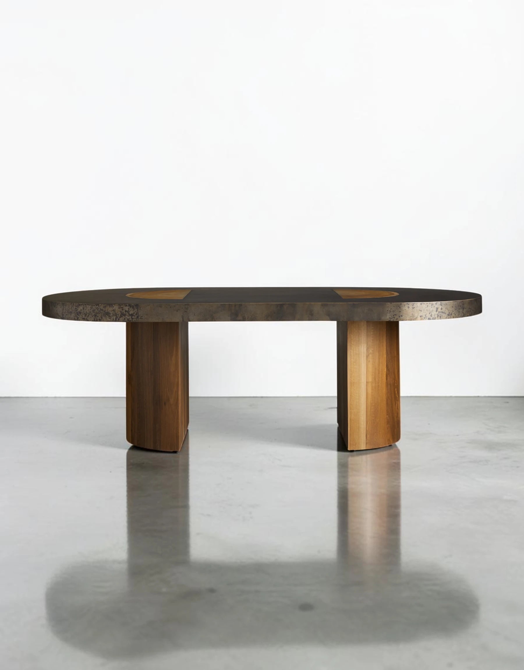 Aurevon Dining Table