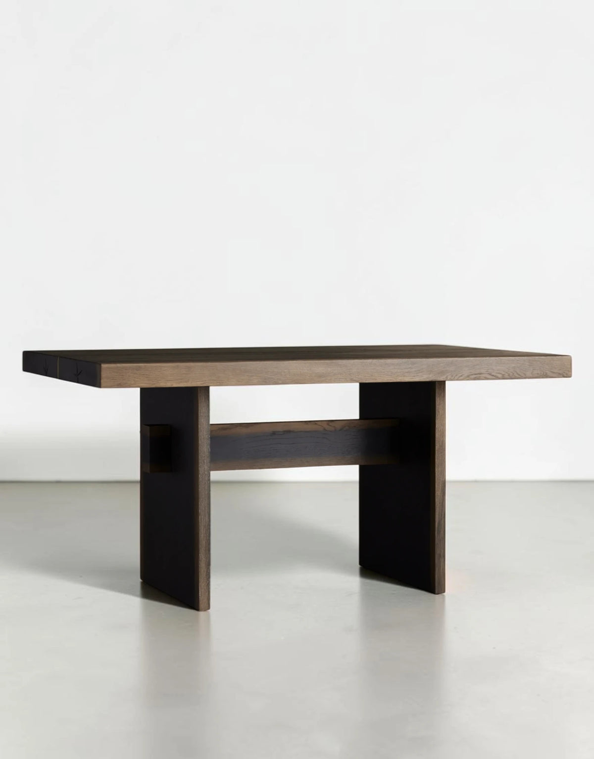 Miroven Dining Table
