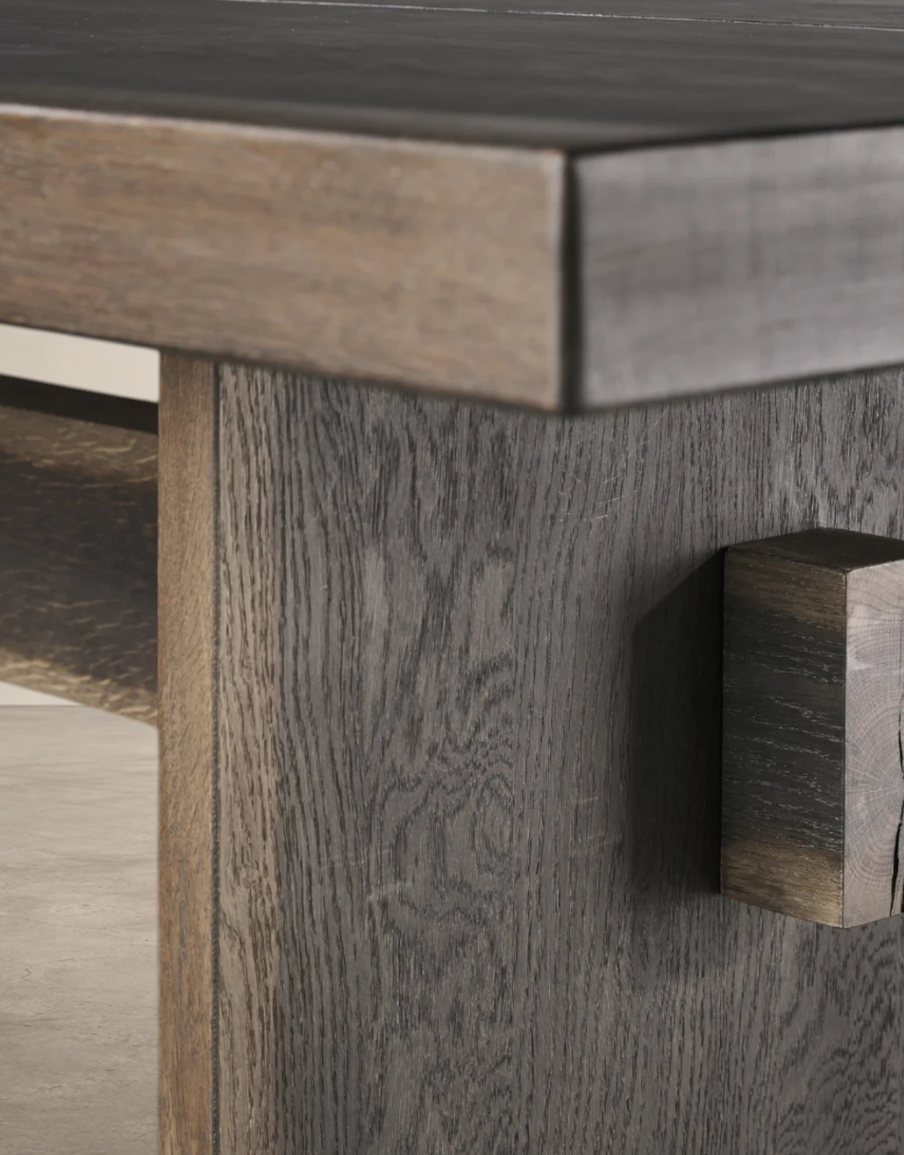 Miroven Dining Table