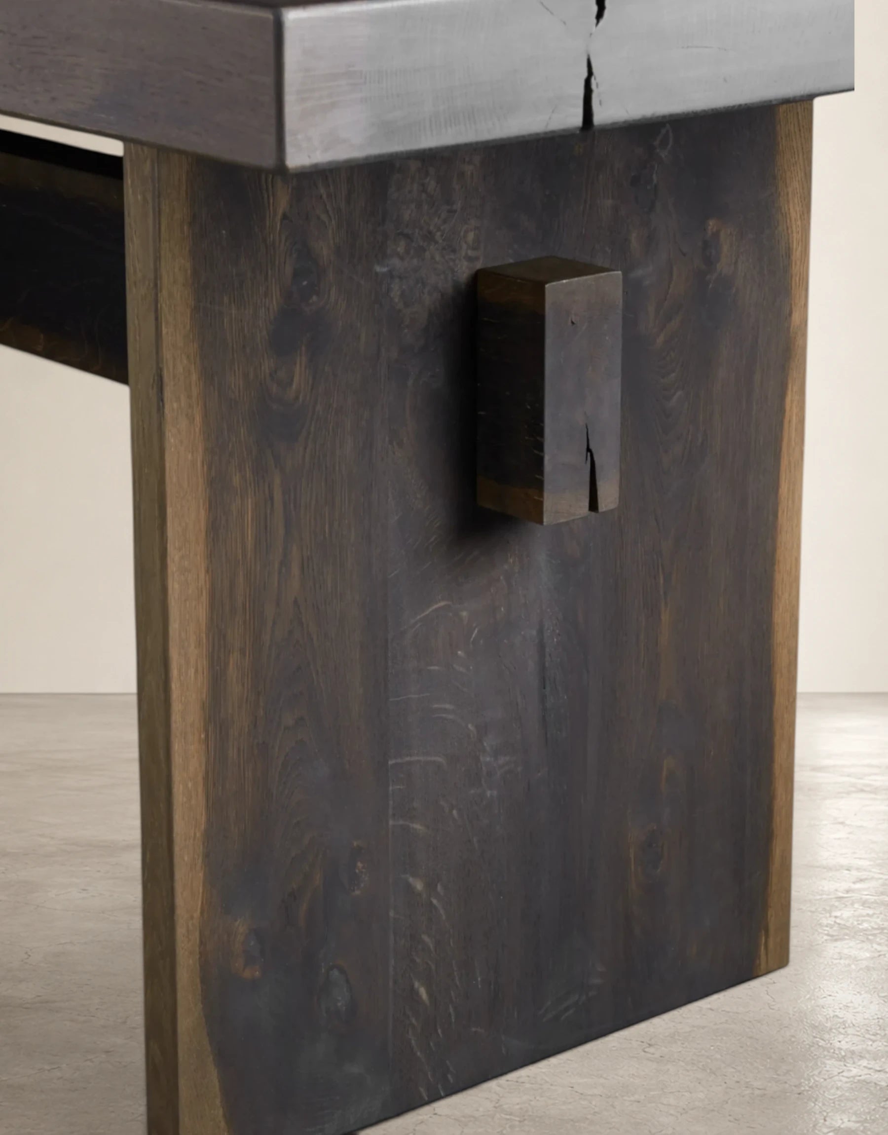 Miroven Dining Table