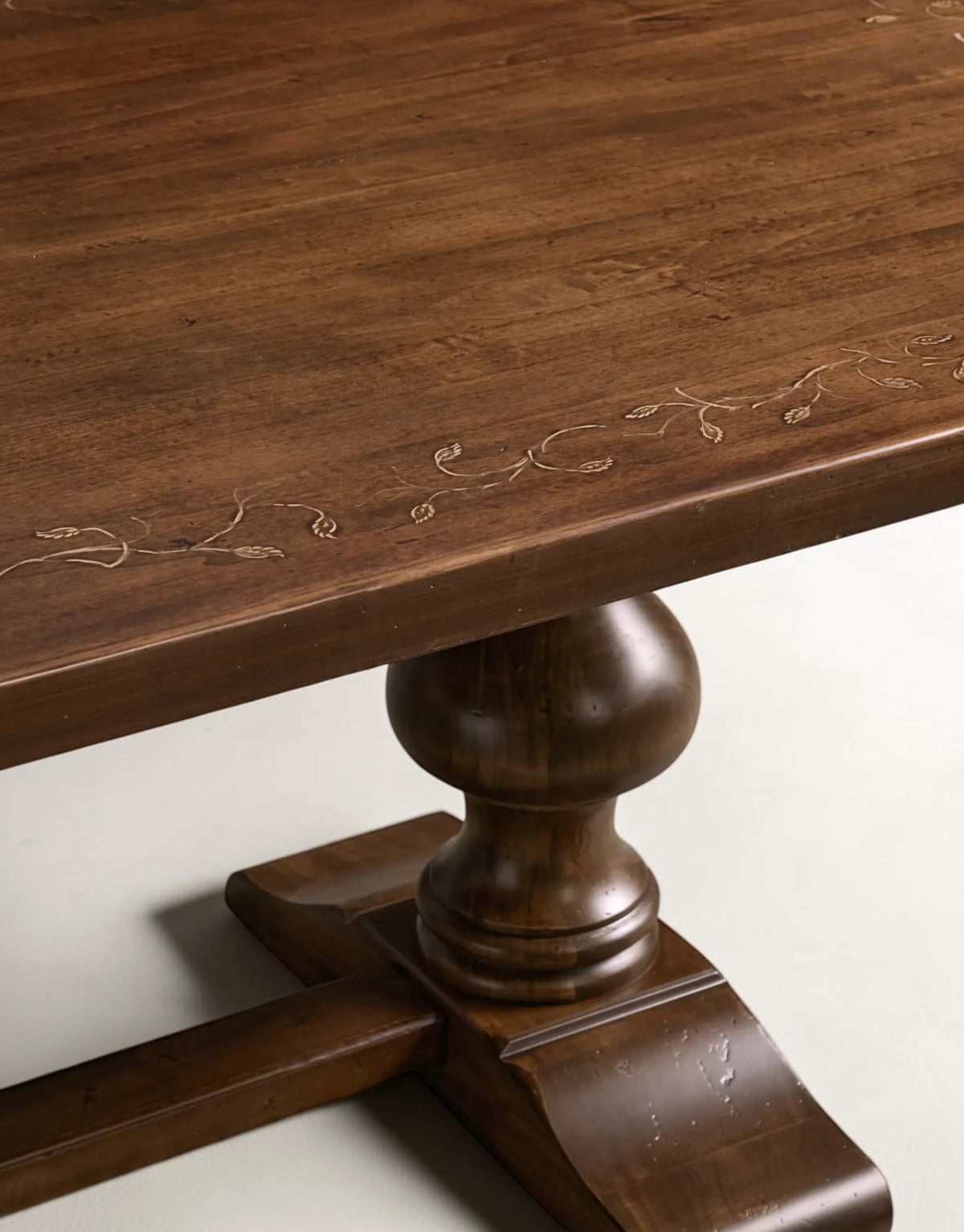 Serafina  Oval Extension Dining Table