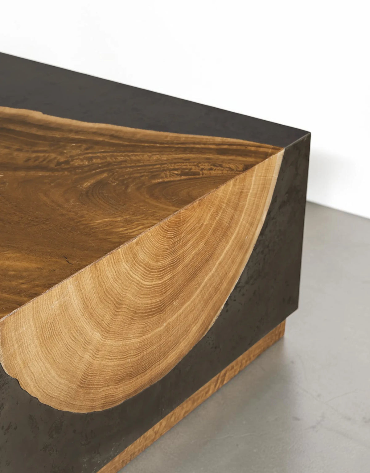 Aurevon Coffee Table