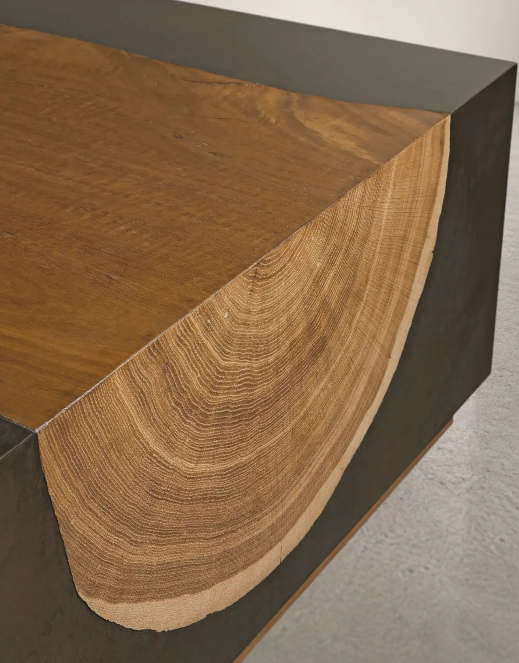 Aurevon Long Coffee Table