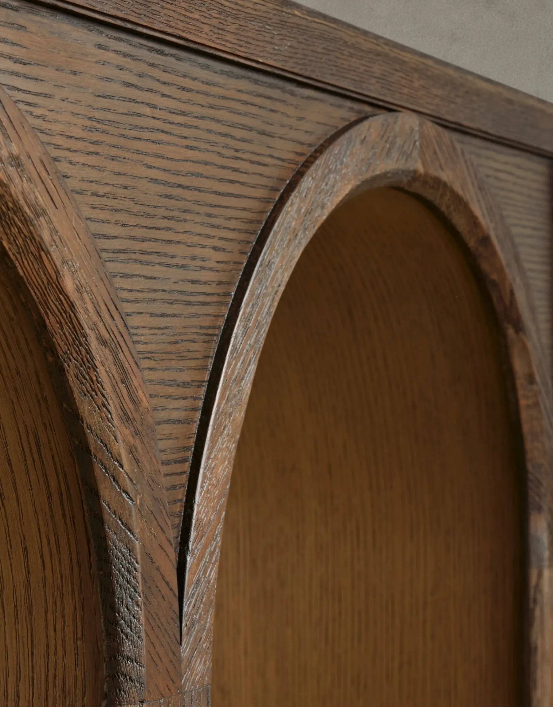 Hettly Console Table