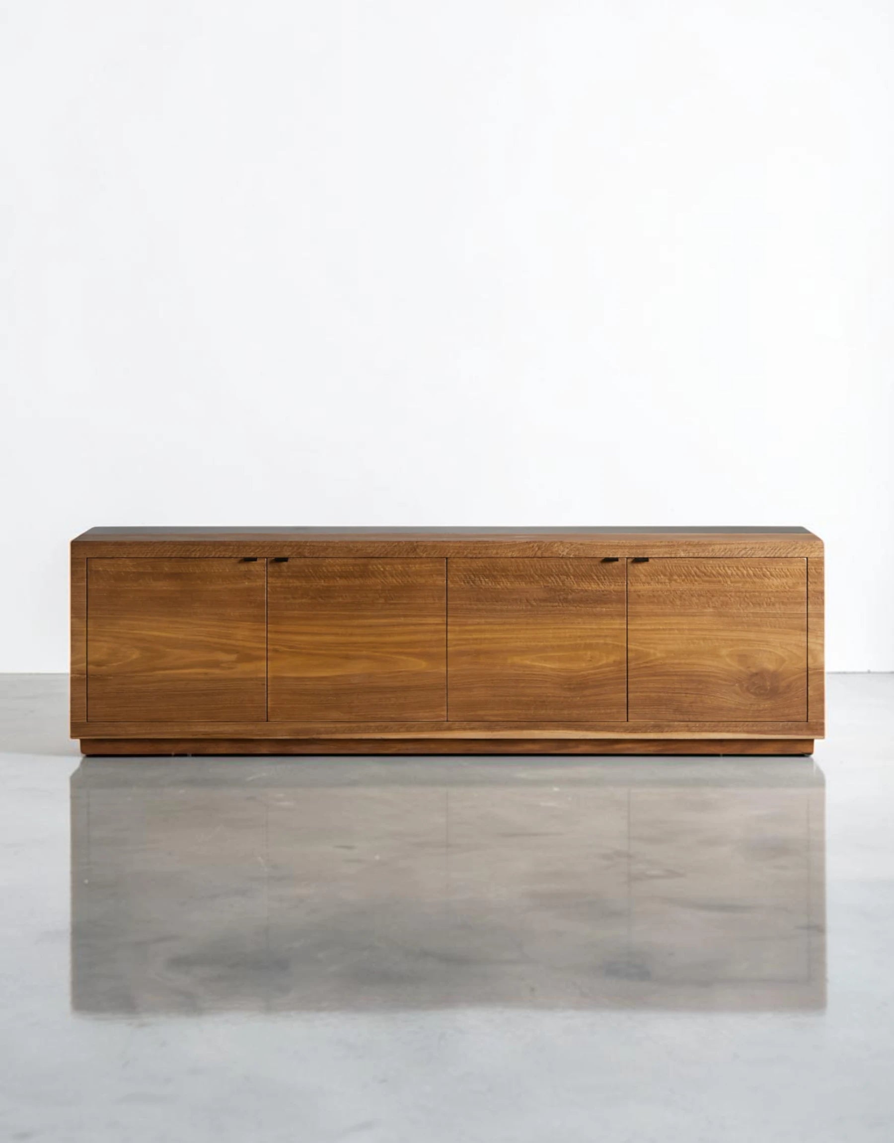 Aurevon Media Console