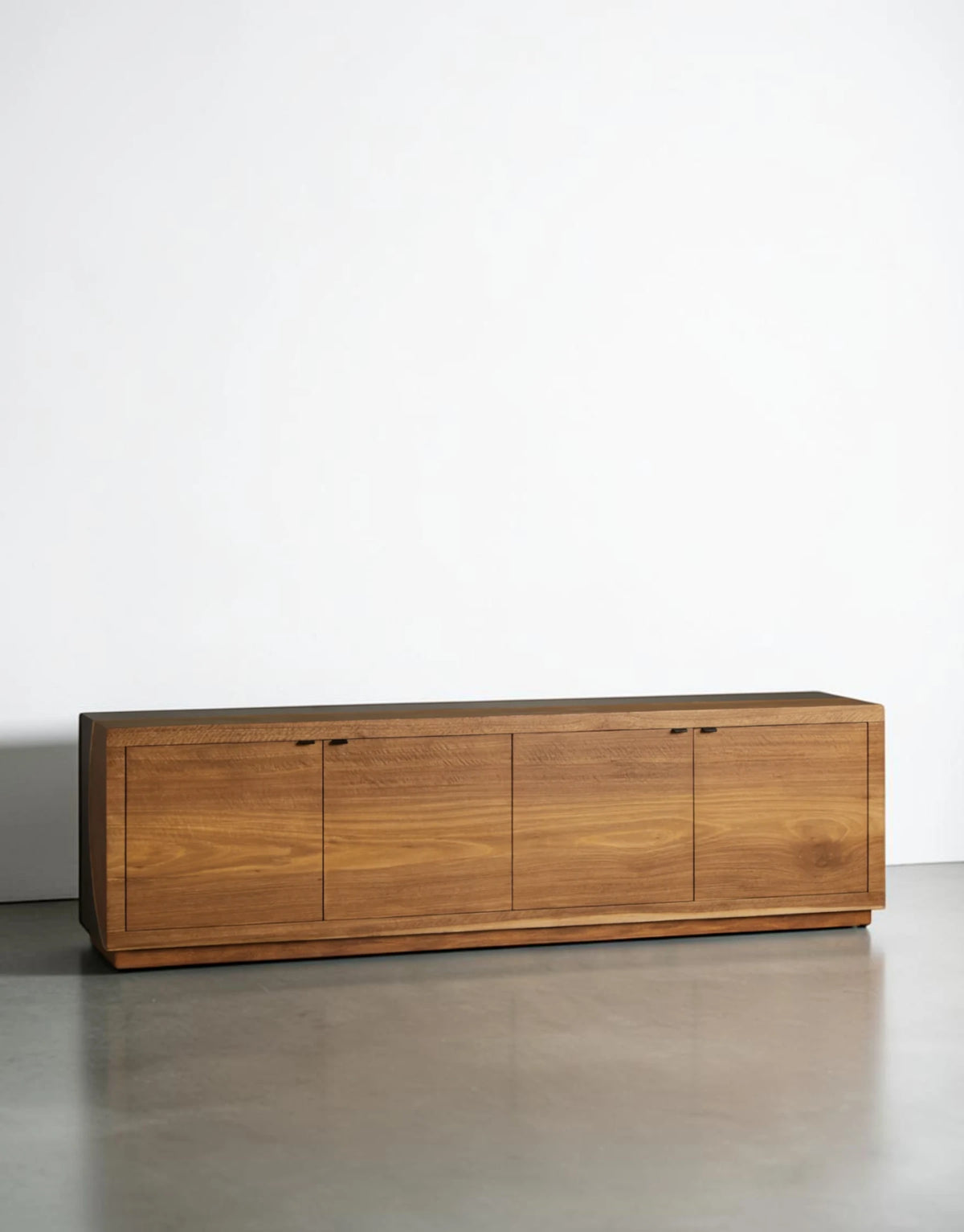 Aurevon Media Console
