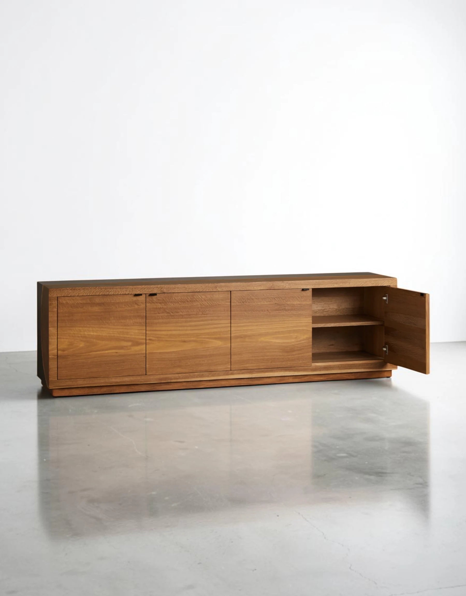 Aurevon Media Console