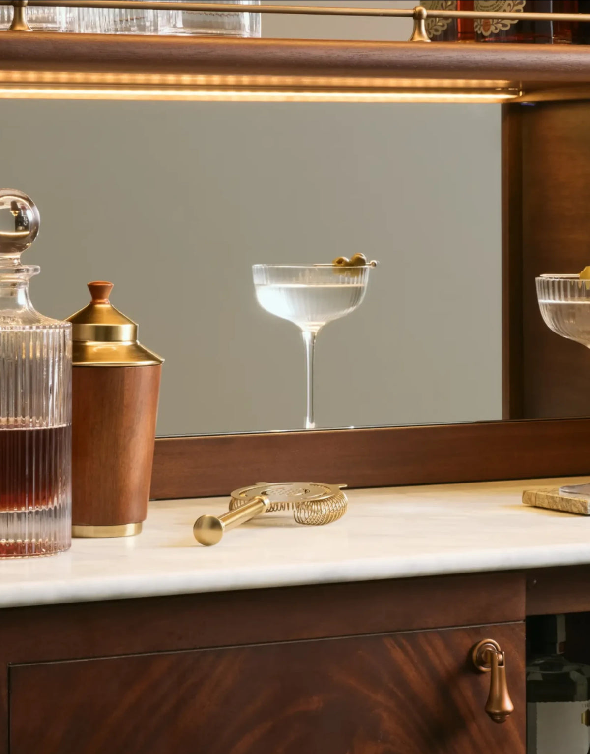 Francelle Bar Cabinet