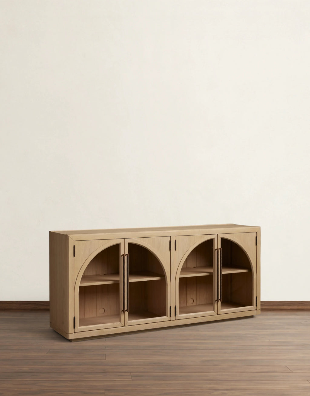 Hettly Sideboard