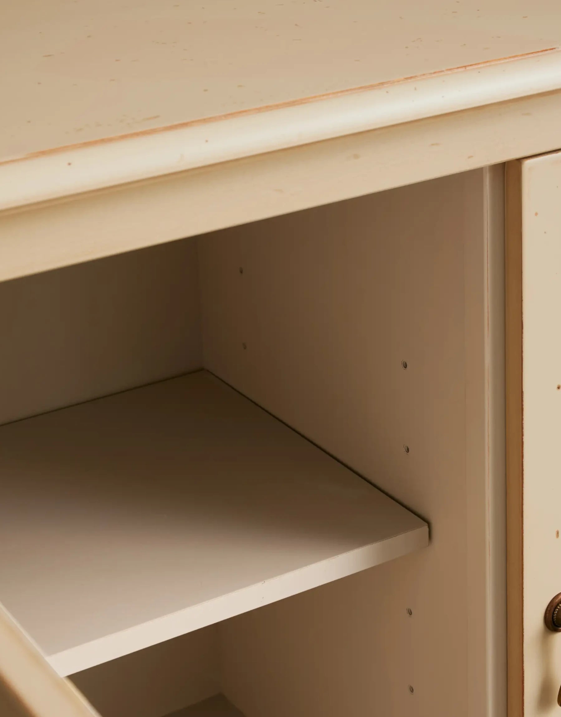 Asteron Cabinet