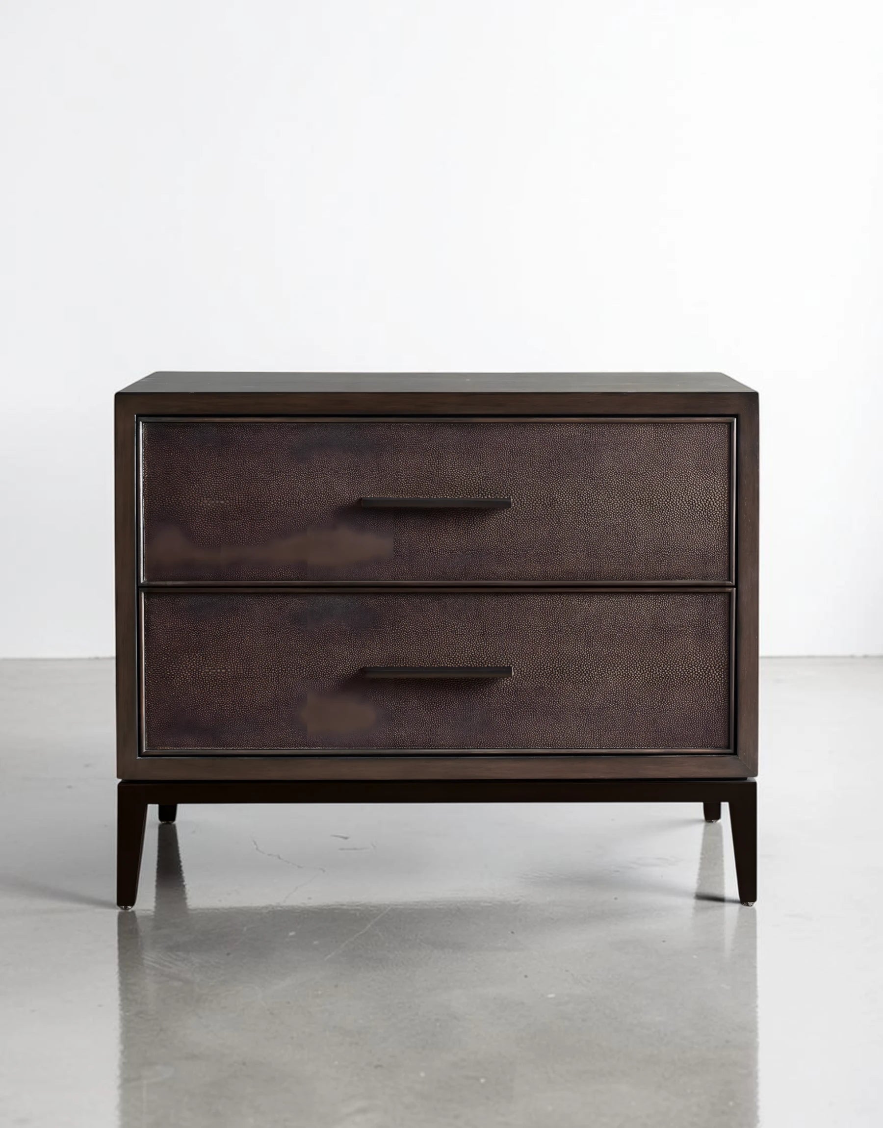 Velmont Closed Nightstand