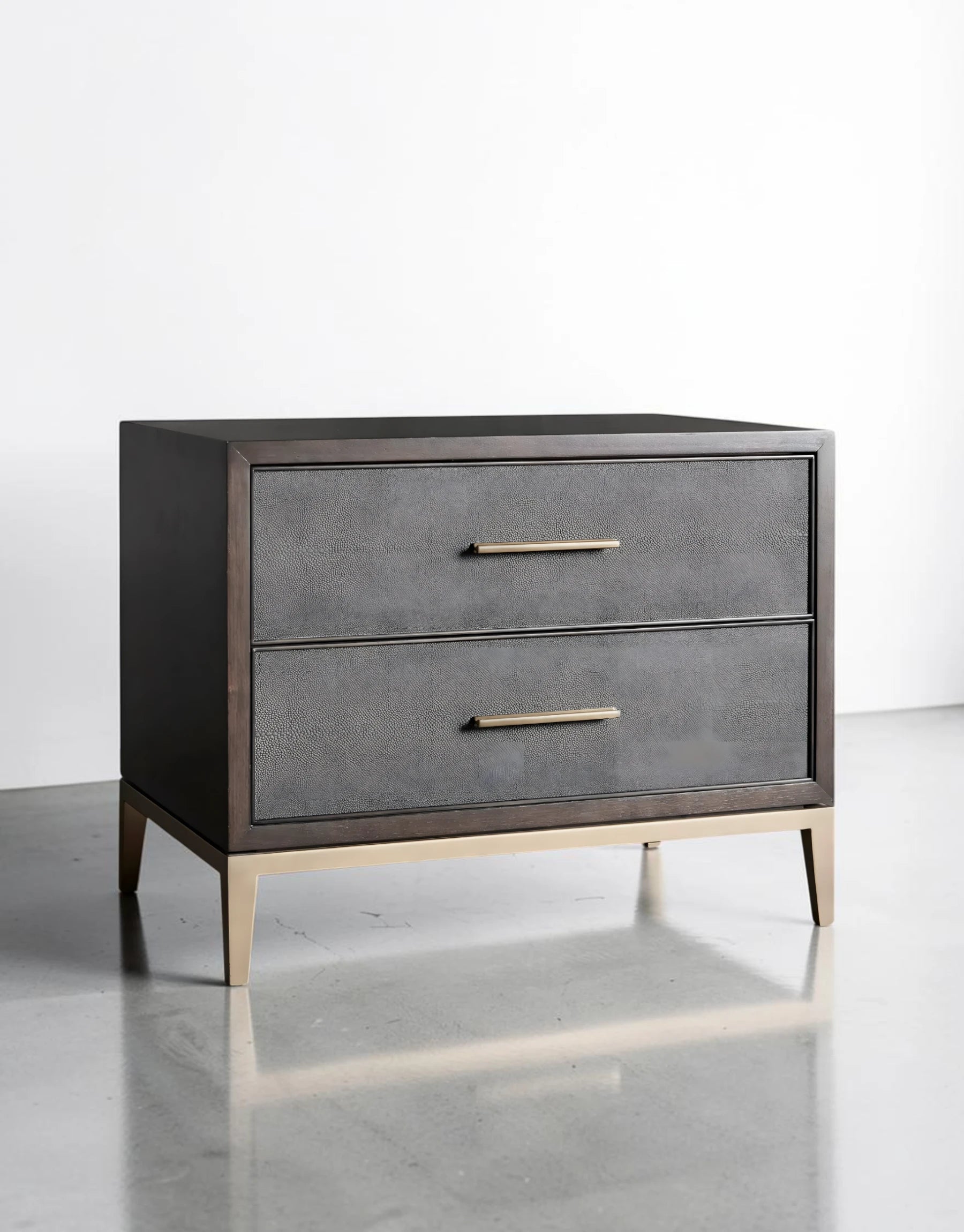 Velmont Closed Nightstand