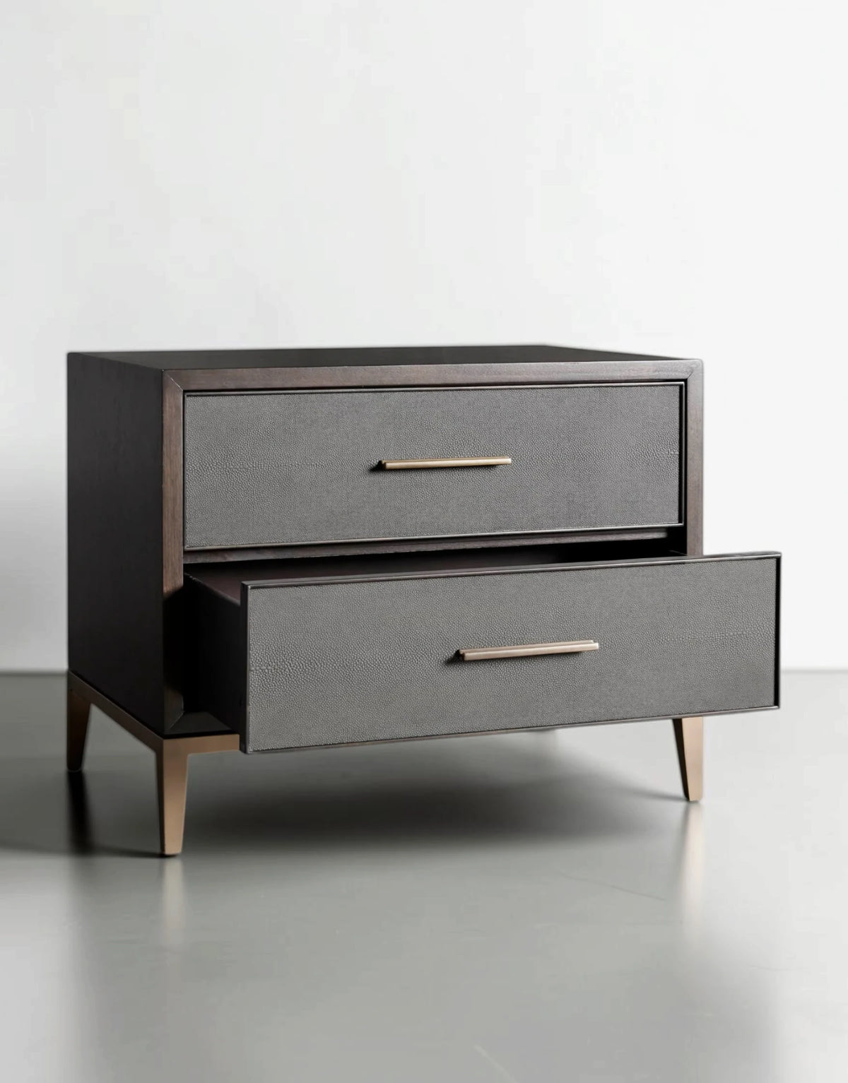 Marlow Closed Nightstand