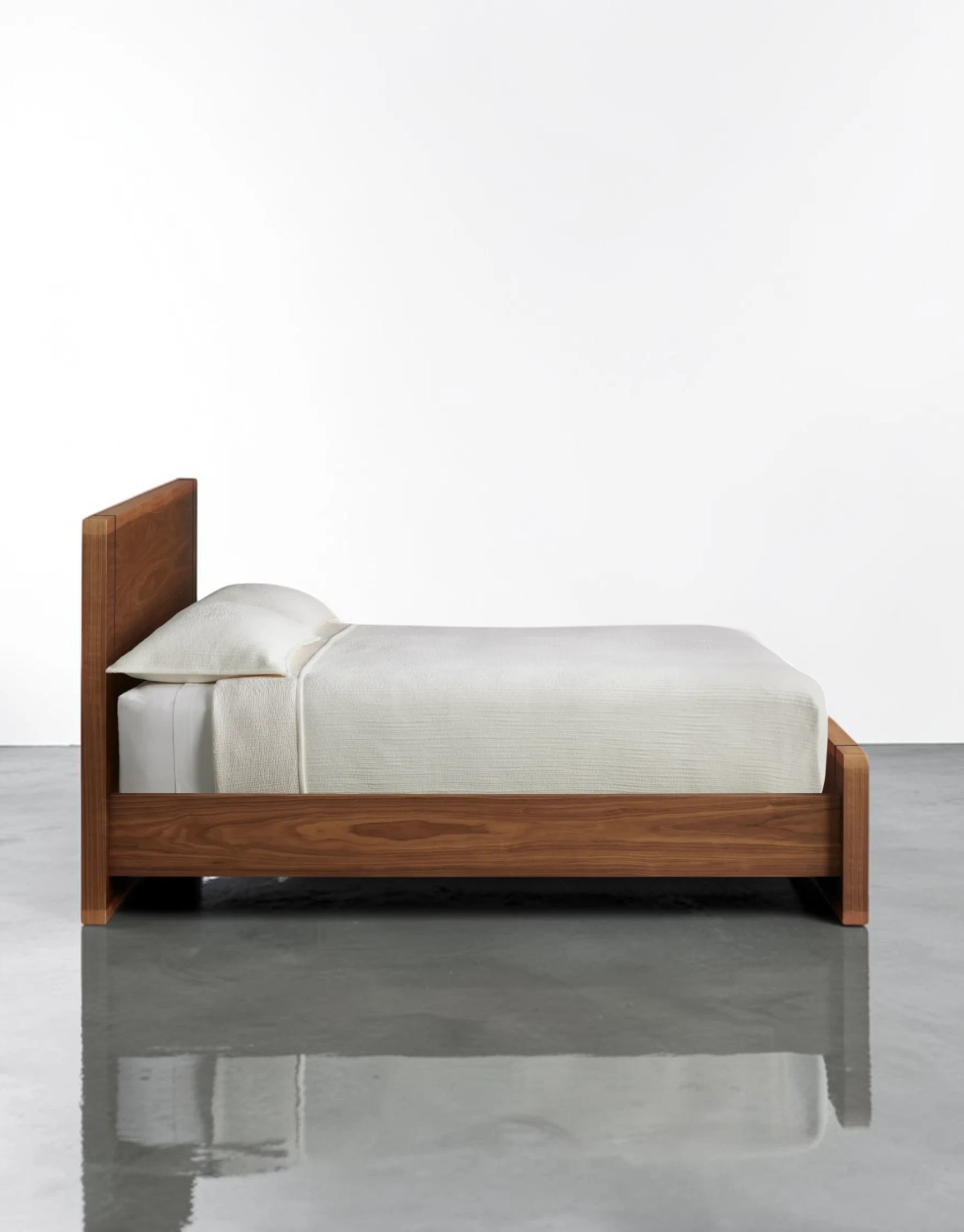 Miroven Bed