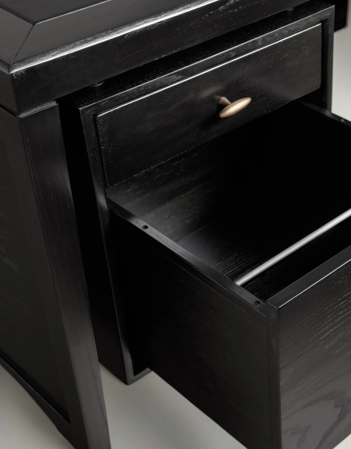 Valdren Executive Desk