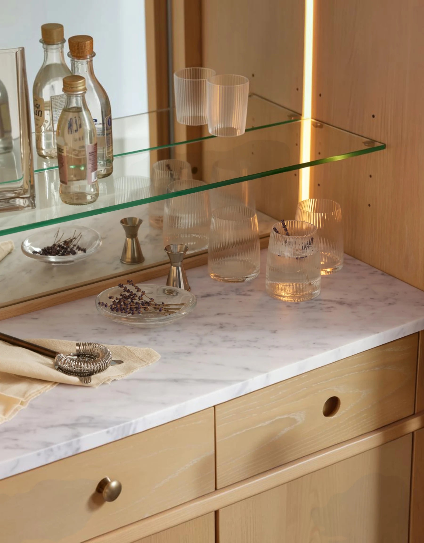 Hettly Bar Cabinet