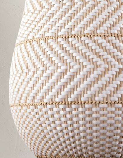 Zahara 16'' Pendant