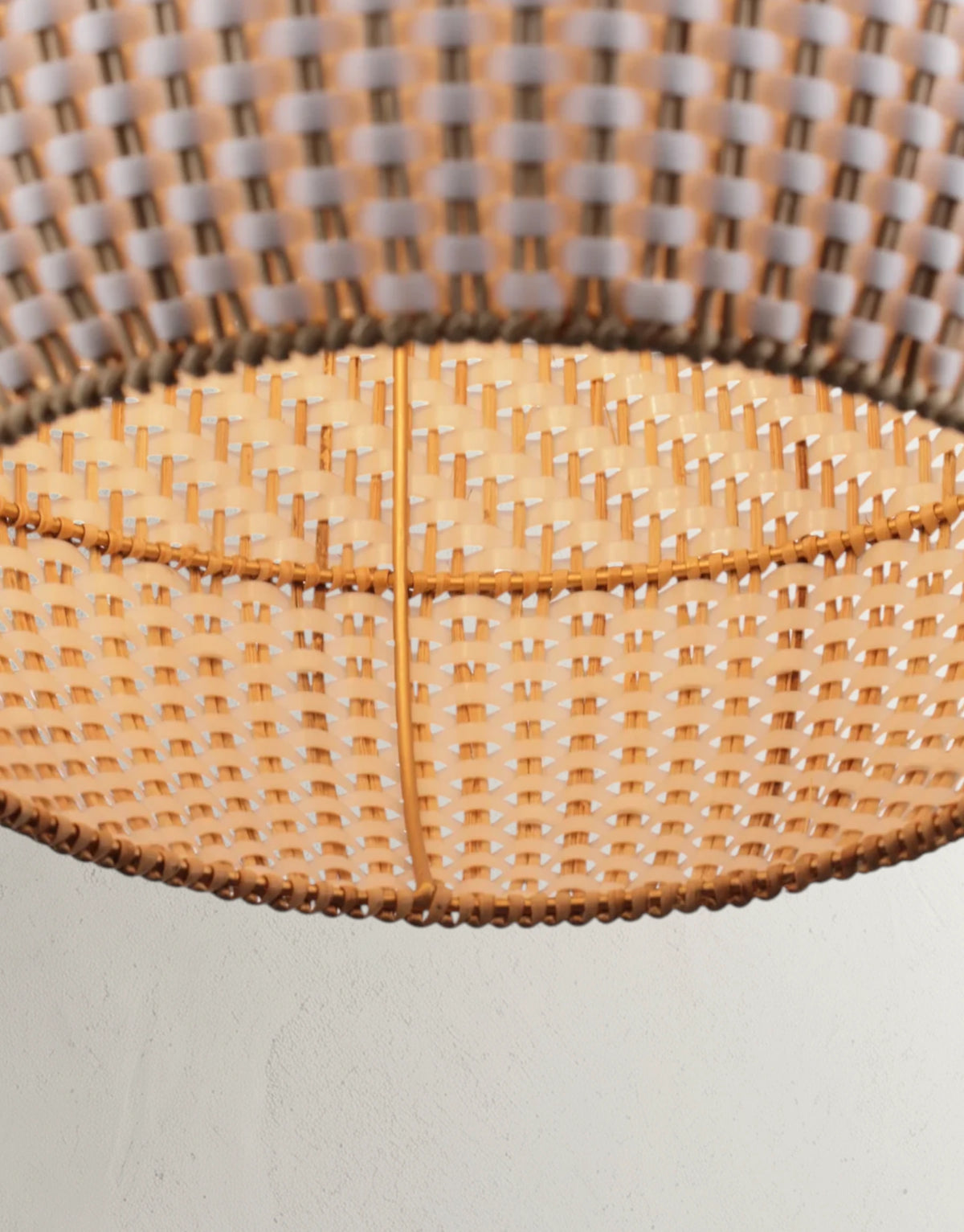 Zahara 16'' Pendant