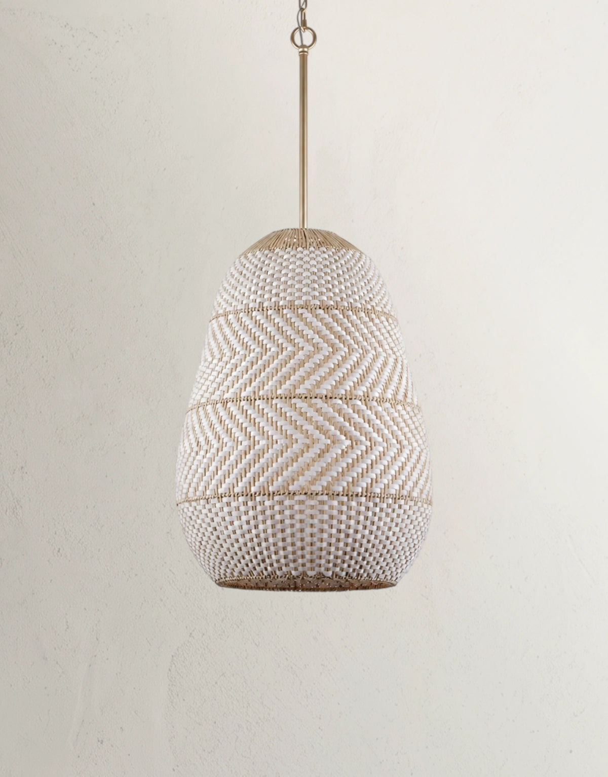 Zahara 16'' Pendant