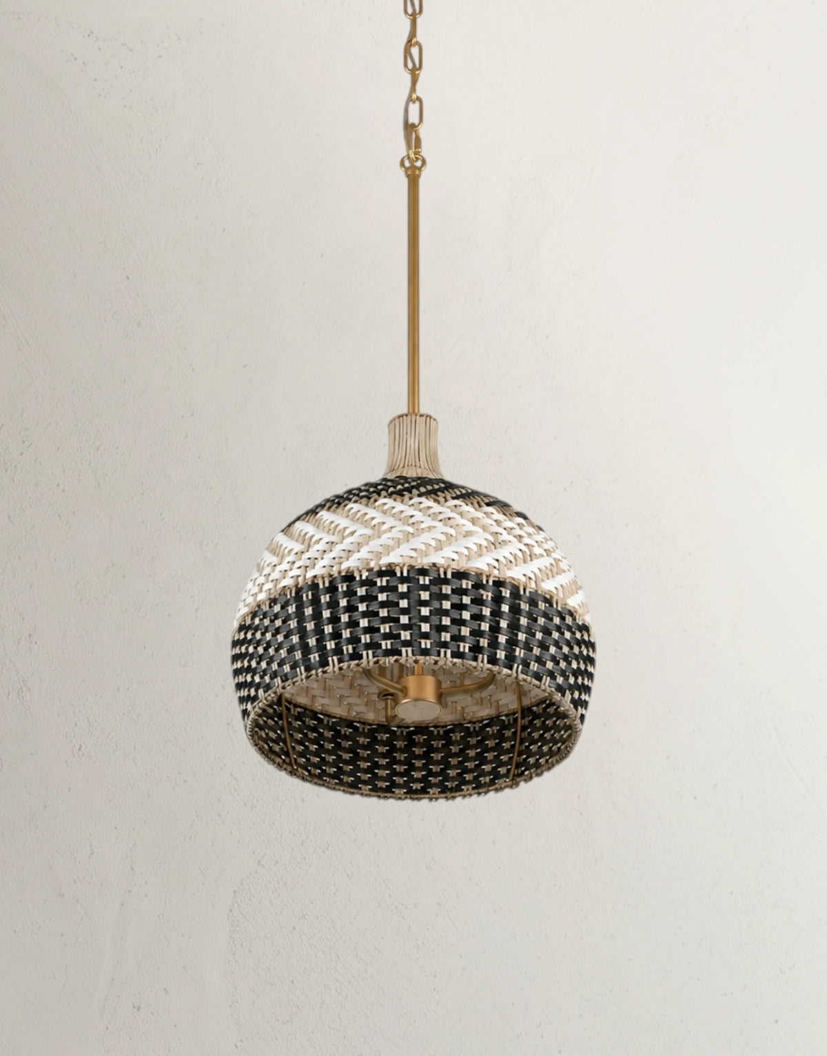 Zahara 14'' Pendant