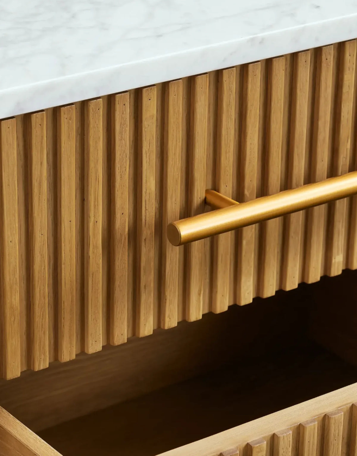Finnely Closed Nightstand