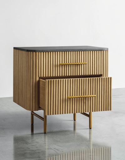 Avelor Closed Nightstand